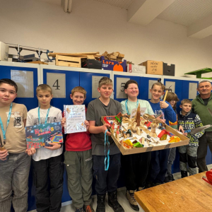 Soutěž Šroubek, dřívko, kladívko